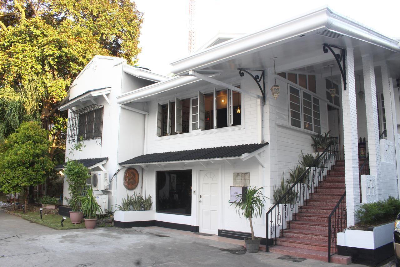 The White Bed And Breakfast Bacolod Exterior photo
